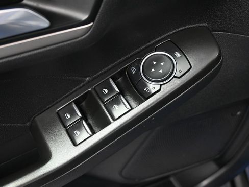 Used 2022 Ford Escape SEL w/ Technology Package image 10