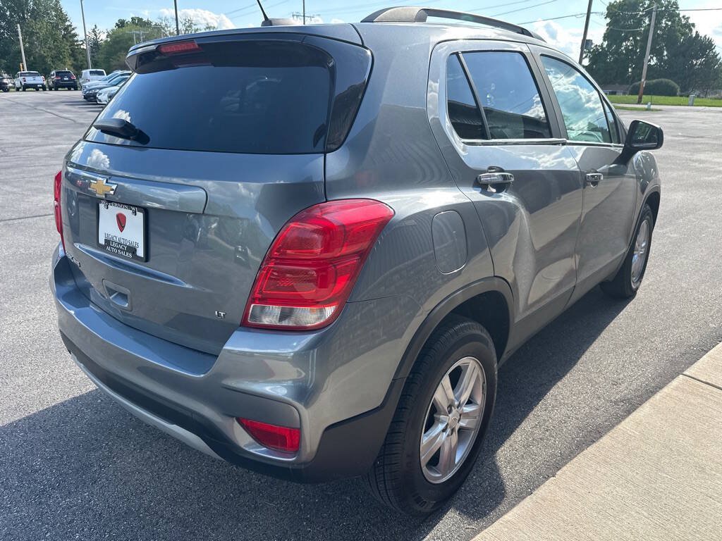 Used 2019 Chevrolet Trax LT w/ LT Convenience Package AWD/4WD image 5
