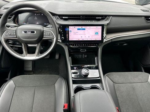 New 2026 Jeep Grand Cherokee L 4WD image 13