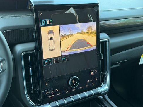 New 2026 GMC Yukon Elevation image 23