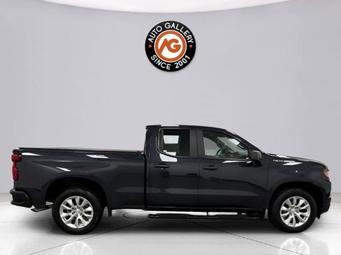 Used 2023 Chevrolet Silverado 1500 Custom image 8