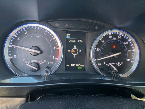 Used 2017 Toyota Highlander Limited image 19