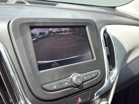 Used 2020 Chevrolet Equinox LT FWD image 17