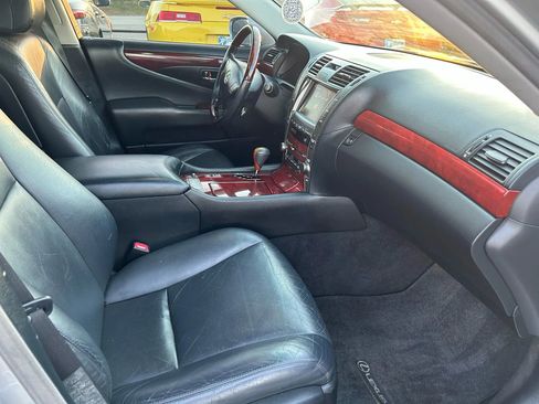 Used 2008 Lexus LS 460 image 34
