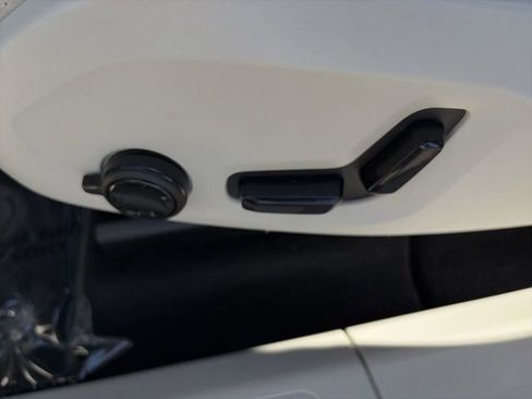 Certified 2023 Volvo XC60 B5 Ultimate w/ Climate Package AWD/4WD image 22