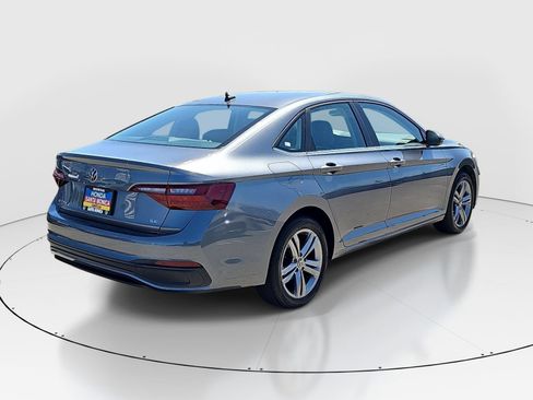 Used 2022 Volkswagen Jetta SE FWD image 5