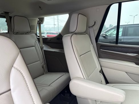 Used 2023 GMC Yukon Denali w/ Denali Reserve Package AWD/4WD image 33