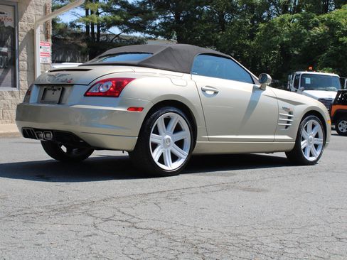Used 2006 Chrysler Crossfire Limited RWD image 6