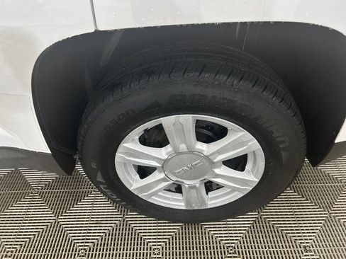 Used 2014 GMC Terrain SLE image 10