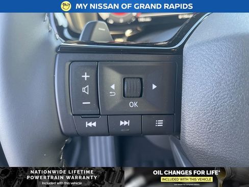 New 2026 Nissan Pathfinder SL w/ SL Premium Package AWD/4WD image 15