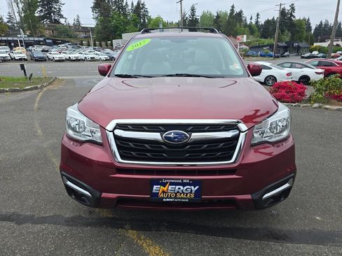 Used 2017 Subaru Forester 2.5i Premium AWD/4WD image 2