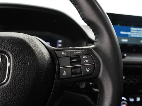 Used 2025 Honda Accord Sport image 26