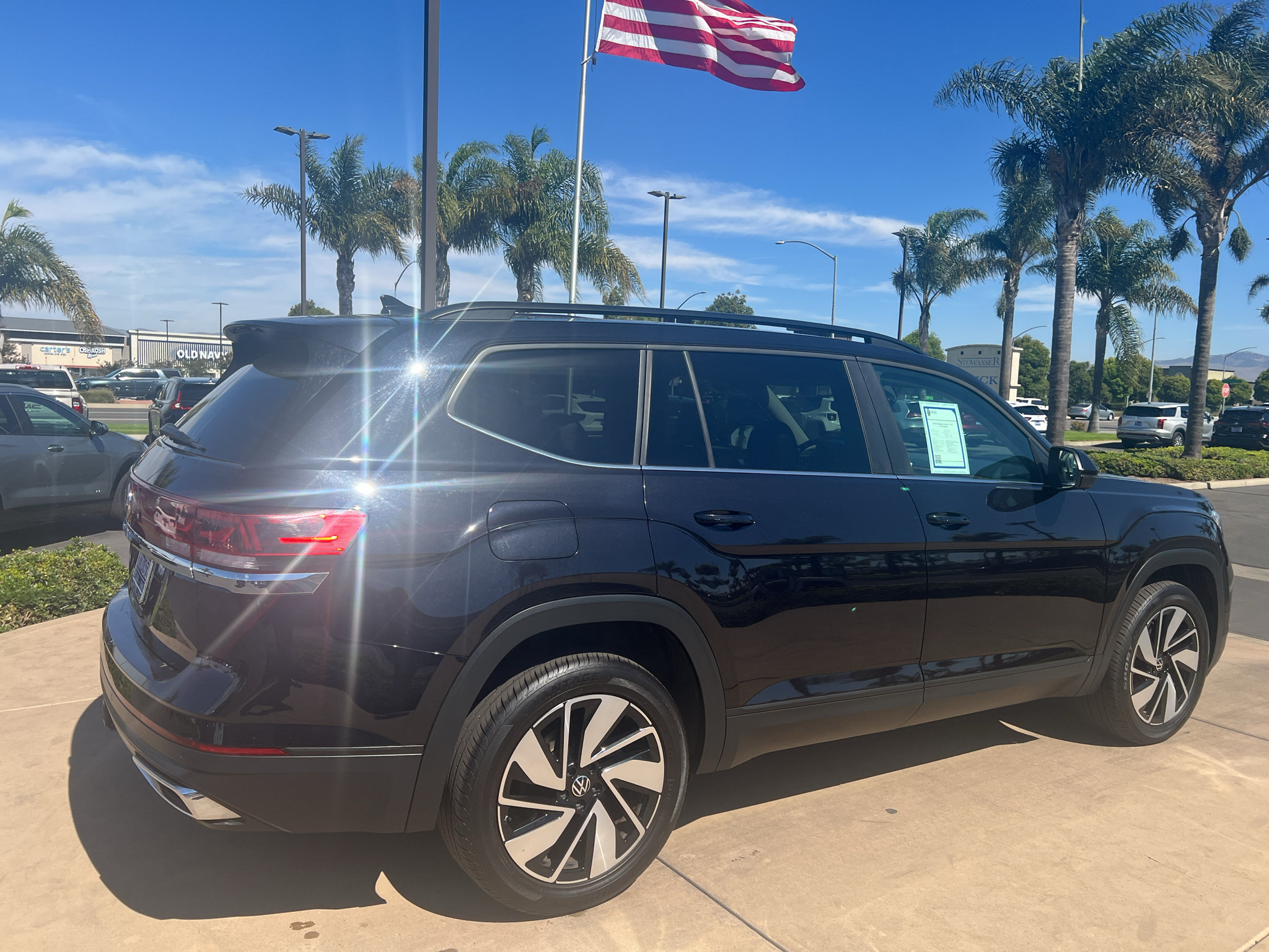 Used 2024 Volkswagen Atlas SE FWD image 5
