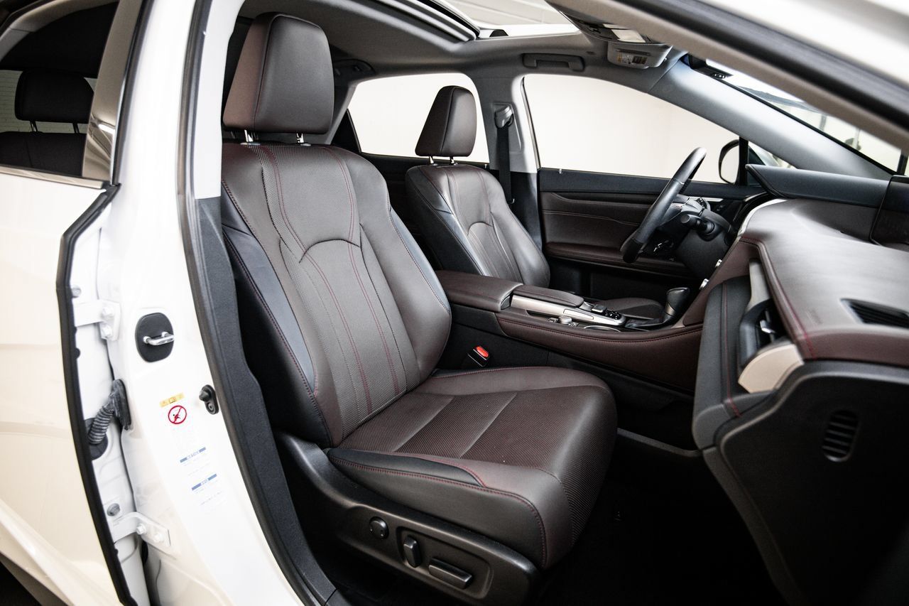 Used 2019 Lexus RX 450h AWD image 29