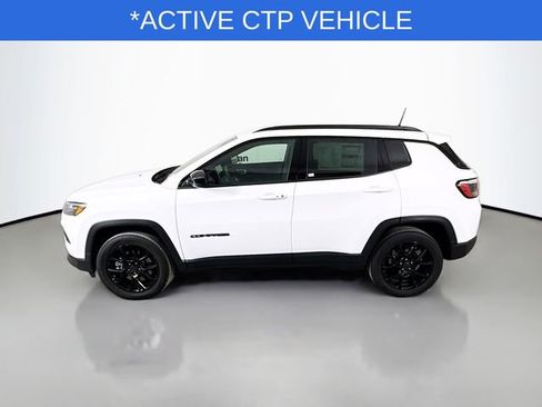 New 2026 Jeep Compass Latitude image 4