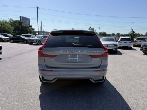 Certified 2025 Volvo XC60 B5 Plus AWD/4WD image 5