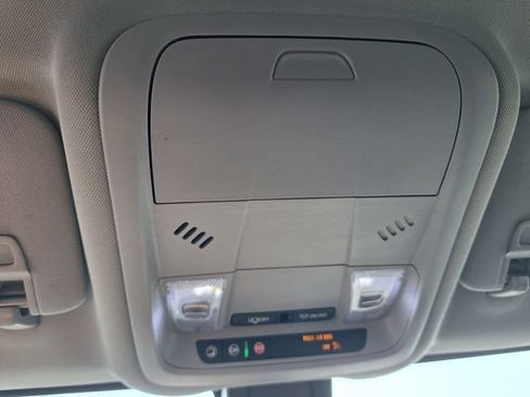 Used 2022 Chevrolet Equinox LT FWD image 27