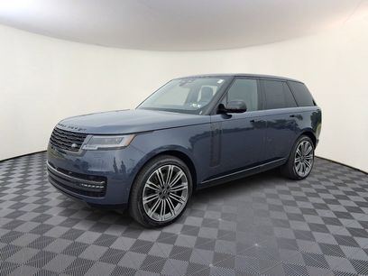 New 2025 Land Rover Range Rover SE