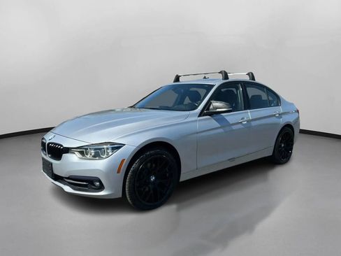 Used 2018 BMW 330i xDrive Sedan AWD/4WD image 6