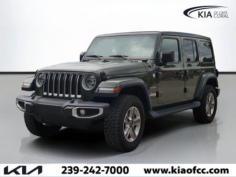 Used 2021 Jeep Wrangler Unlimited Sahara w/ LED Lighting Group AWD/4WD image 3
