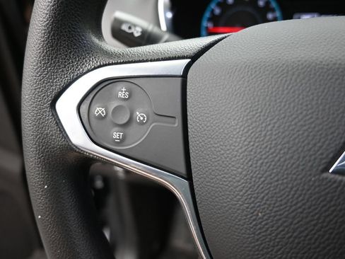 Used 2021 Chevrolet Traverse LS FWD image 6