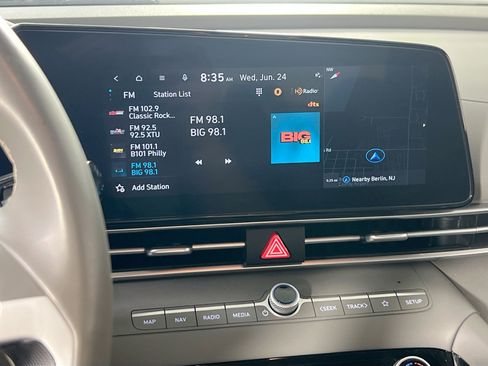 Used 2023 Hyundai Elantra SEL w/ Convenience Package FWD image 15
