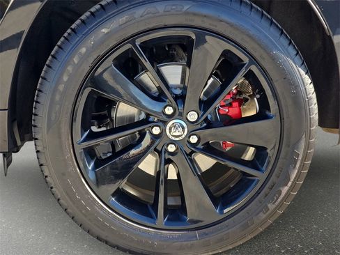 Certified 2025 Jaguar F-PACE R-Dynamic S image 34