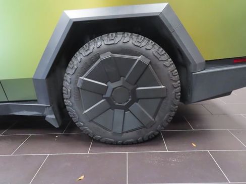 Used 2024 Tesla Cybertruck Cyberbeast image 16