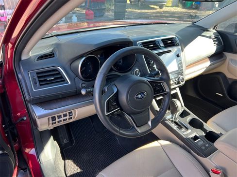Used 2018 Subaru Outback 3.6R Limited image 18