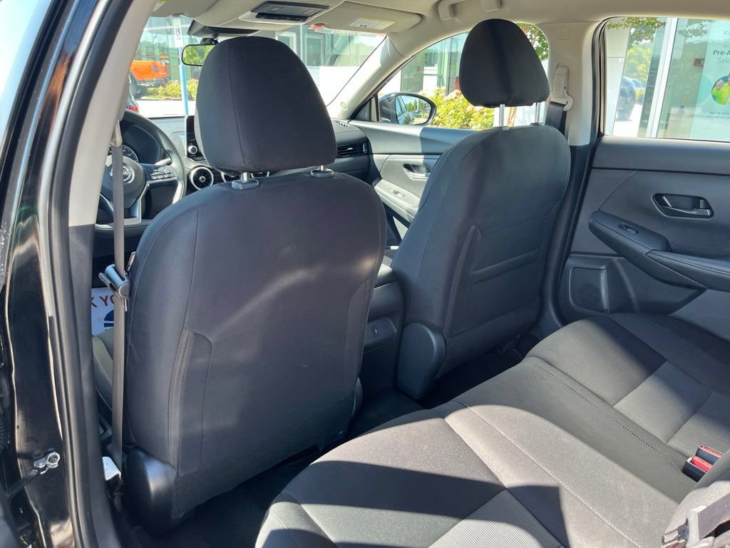 Used 2025 Nissan Sentra SV FWD image 15