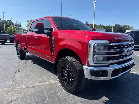 Used 2023 Ford F350 Lariat w/ Lariat Ultimate Package AWD/4WD image 4