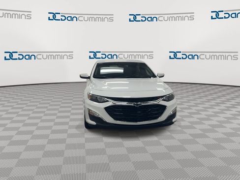 Used 2024 Chevrolet Malibu RS FWD image 3