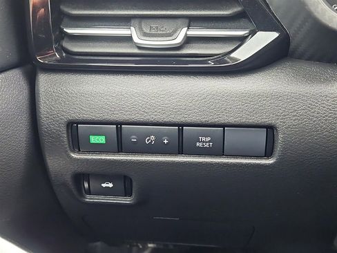 Used 2024 Nissan Sentra SR FWD image 10