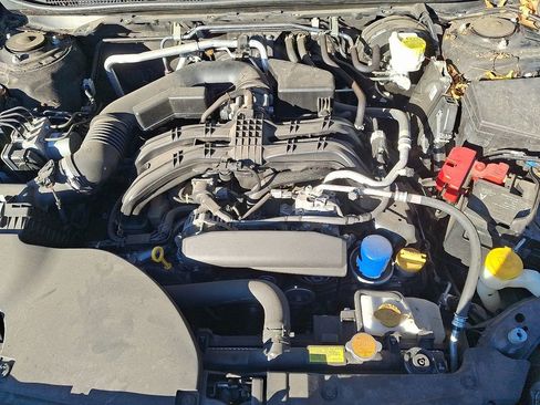 Used 2021 Subaru Outback Premium image 27