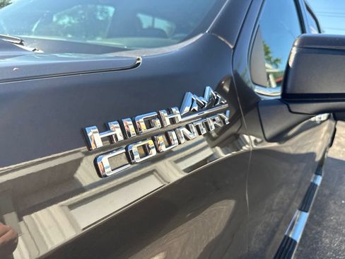 Used 2021 Chevrolet Silverado 1500 High Country AWD/4WD image 13