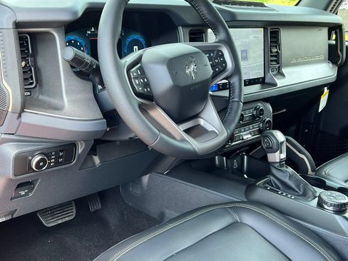 Used 2026 Ford Bronco Badlands AWD/4WD image 16