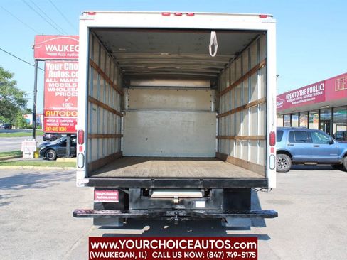 Used 2013 Ford E-350 and Econoline 350 Super Duty RWD image 6