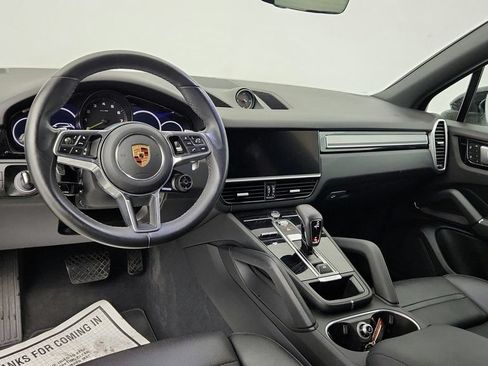 Used 2022 Porsche Cayenne Platinum Edition w/ Premium Package Plus AWD/4WD image 12