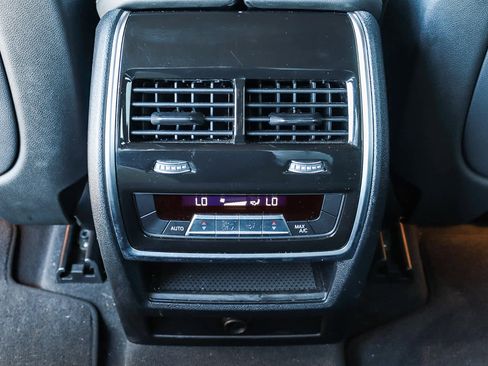 Used 2023 BMW X5 xDrive40i w/ M Sport Package image 25