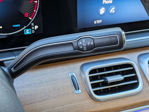 Certified 2024 Mercedes-Benz GLE 450 4MATIC image 28