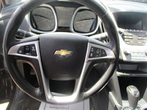 Used 2017 Chevrolet Equinox LT w/ Convenience Package FWD image 12