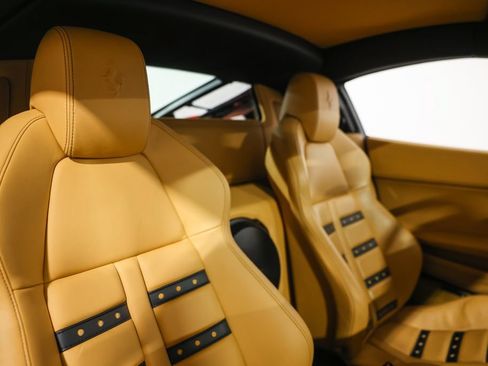 Used 2010 Ferrari 458 Italia Coupe RWD image 30