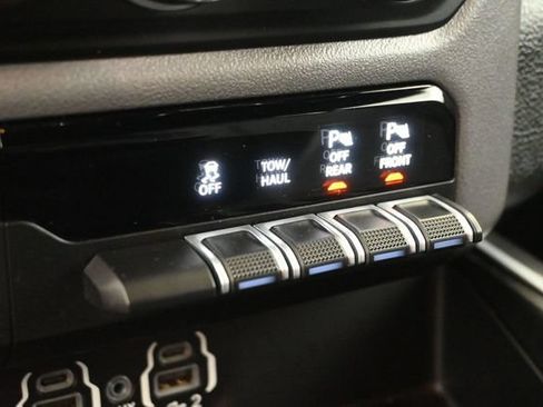 Used 2023 RAM 1500 Big Horn RWD image 25