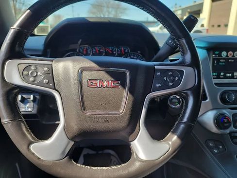 Used 2020 GMC Yukon XL SLT w/ Open Road Package AWD/4WD image 14