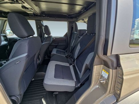 New 2025 Ford Bronco 4-Door image 11