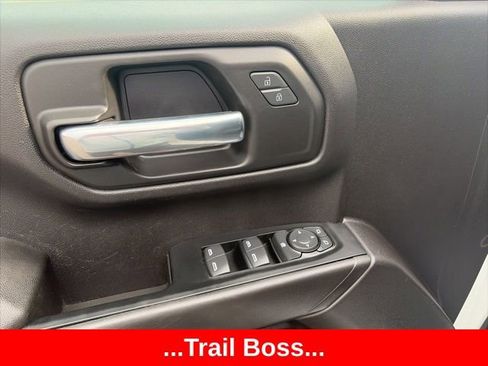 Used 2022 Chevrolet Silverado 1500 Custom Trail Boss w/ LPO, Dark Essentials Package image 13