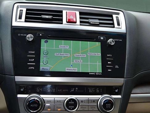 Used 2017 Subaru Outback 2.5i Limited image 18