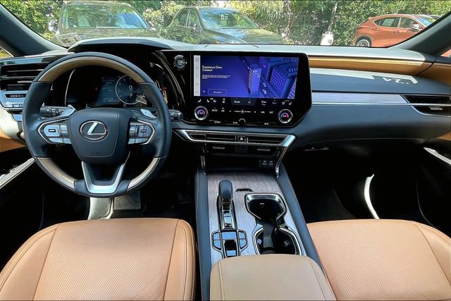 Used 2024 Lexus RX 350 Premium w/ Accessory Package (Z1) AWD/4WD image 7