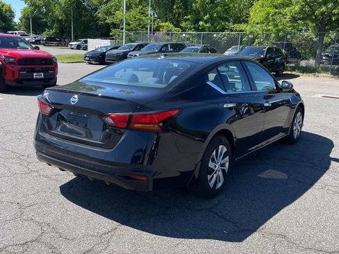 Used 2019 Nissan Altima 2.5 S FWD image 3