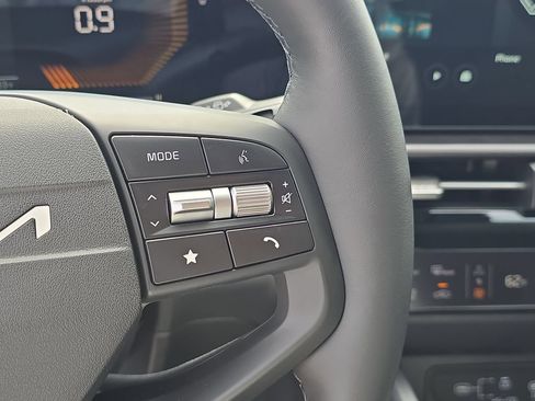 New 2026 Kia Sportage EX FWD image 31